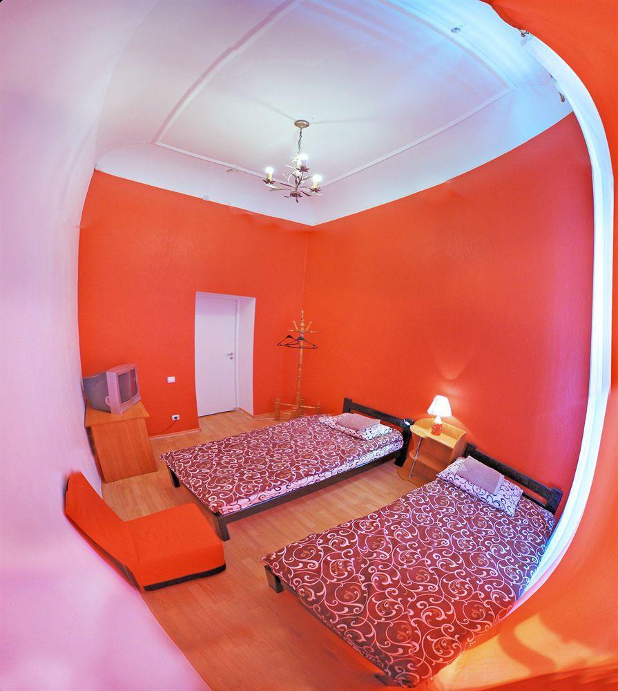 Chemodan Hostel Odessa Exterior foto