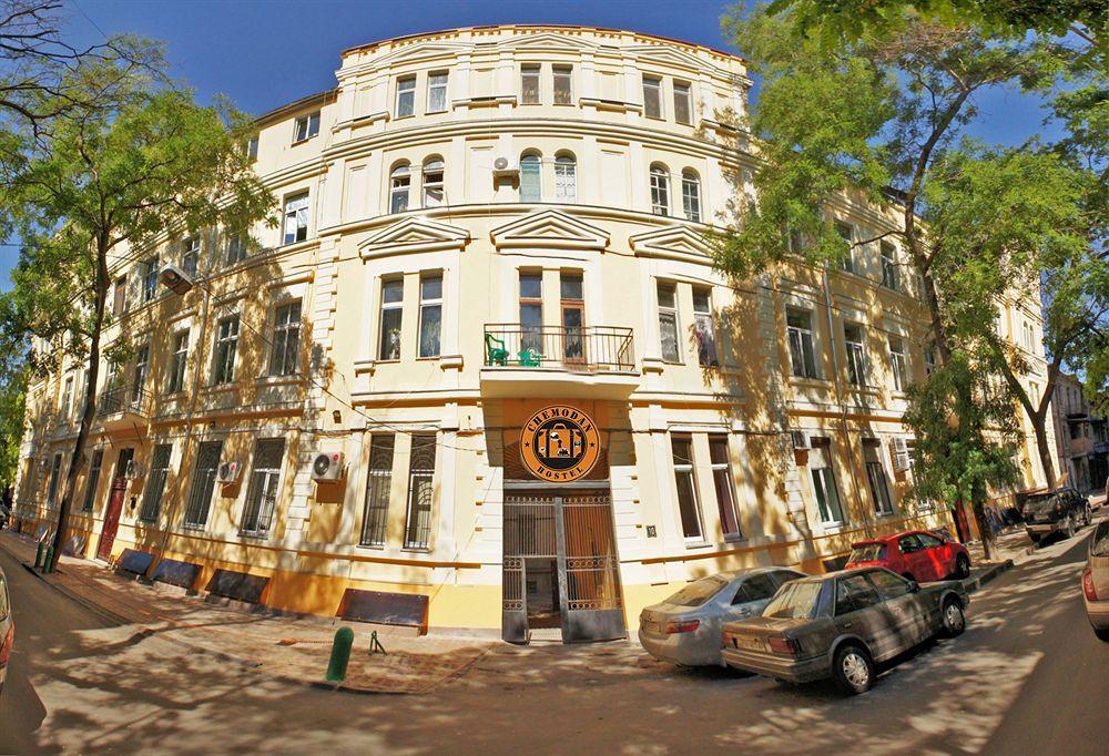 Chemodan Hostel Odessa Exterior foto