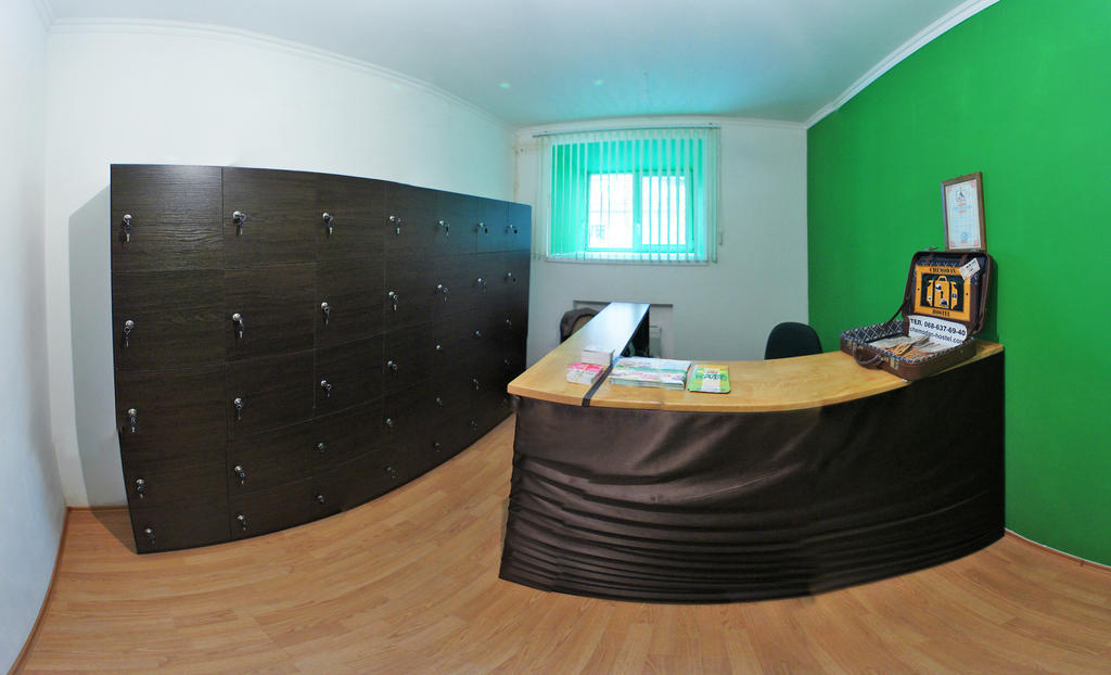 Chemodan Hostel Odessa Exterior foto