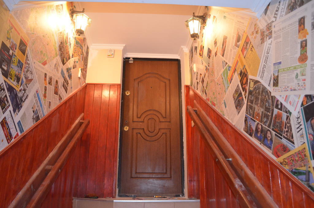 Chemodan Hostel Odessa Exterior foto